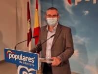 Vicente Aroca, en la sede del PP de Albacete.