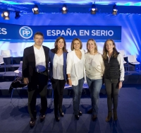 Cospedal, junto a los cabezas de lista al Congreso de Castilla-La Mancha.