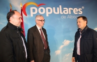 El presidente provincial Manuel Serrano junto al secretario ejecutivo de Fiscalidad y Presupuestos, Alberto Reina