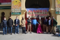 Manuel Serrano y miembros de la Vicesecretaría de Albacete Capital se suman a la iniciativa de la Plataforma 'También somos cultura'