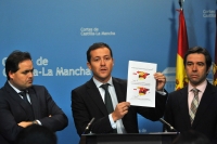 Rueda de prensa de los parlamentarios regionales Francisco Núñez, Carlos Veláquez y Lorenzo Robisco.