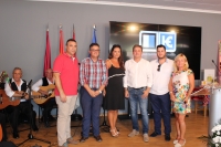 Concejales del Grupo Popular de Hellín y diputados provinciales, en el stand de la Diputación Provincial.