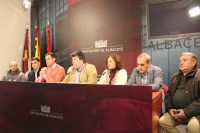 Antonio Serrano, junto a alcaldes del Partido Popular con encierros taurinos en sus municipios.