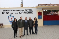 Francisco Núñez, en Villarrobledo, junto a miembros de la Junta Local del PP.