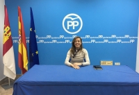 Carmen Navarro, en la sede del PP de Almansa.